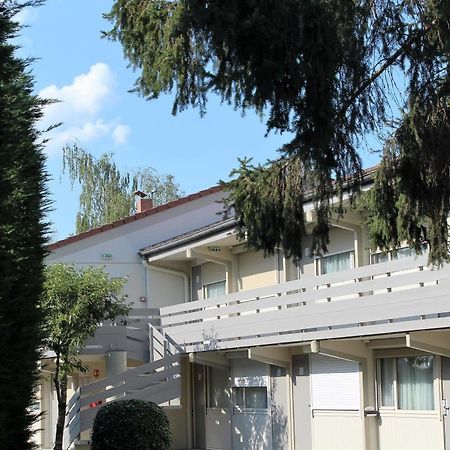 Hotel Campanile Vichy - Bellerive Esterno foto