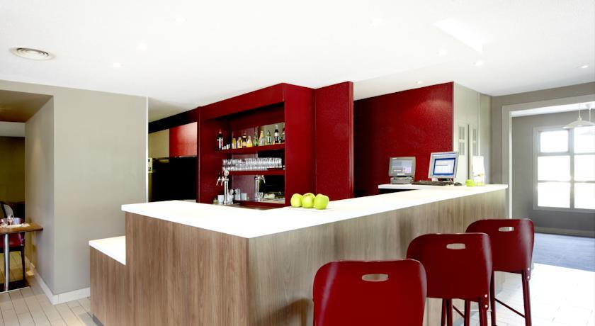 Hotel Campanile Vichy - Bellerive Esterno foto
