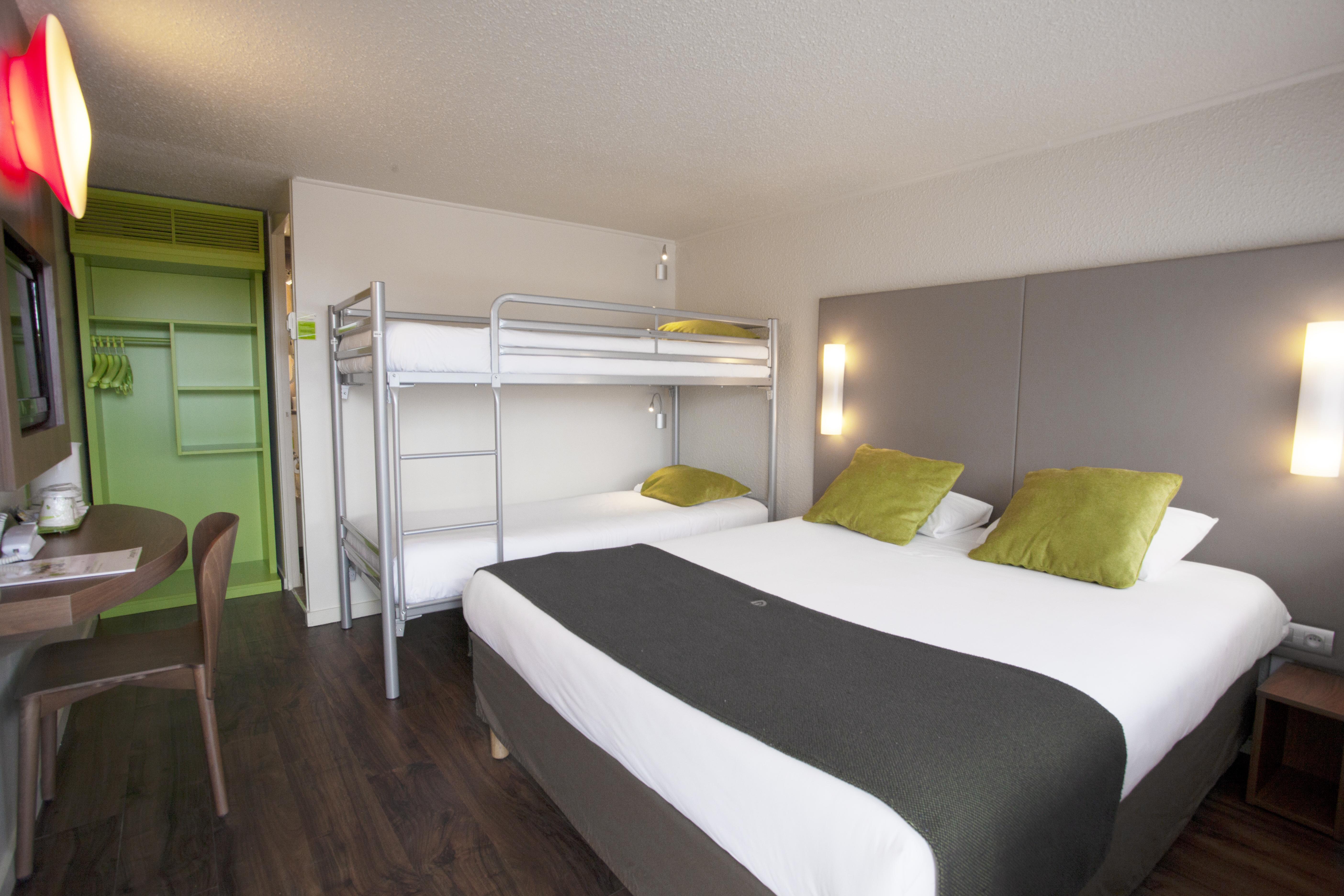 Hotel Campanile Vichy - Bellerive Esterno foto