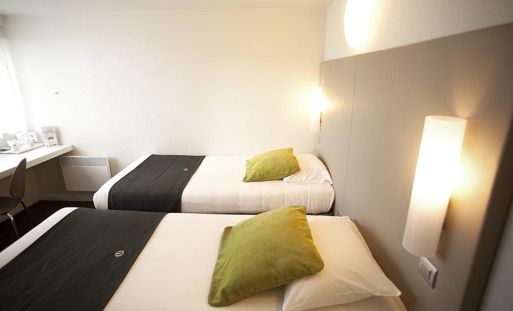 Hotel Campanile Vichy - Bellerive Esterno foto